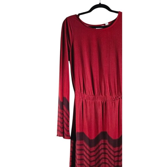 New York & Co Size Medium Dress Long Sleeves Sweater-like Pattern Red Black - Picture 3 of 8